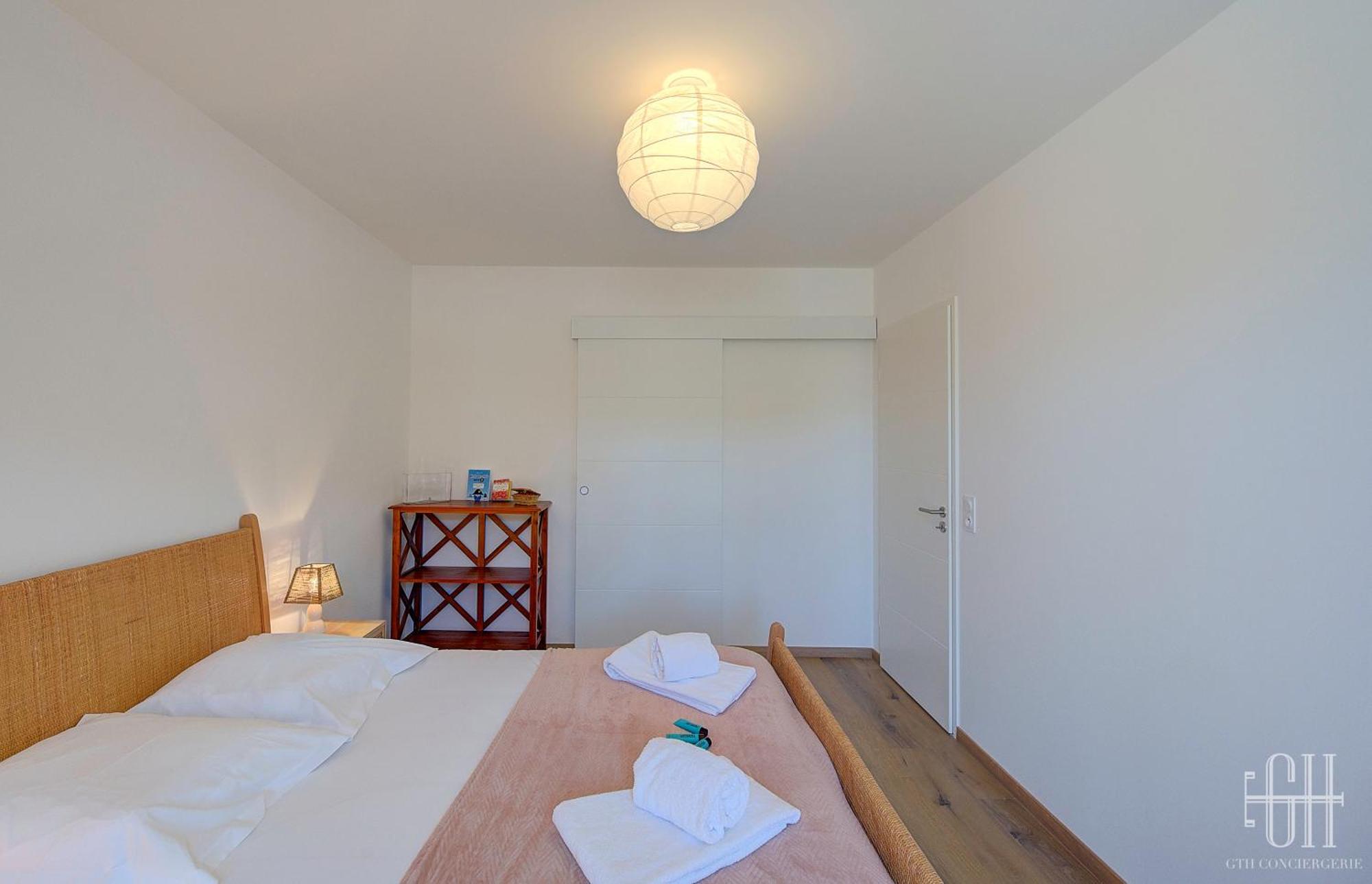 Ferienwohnung Le Camelia Proche Aeroport Tours Exterior foto