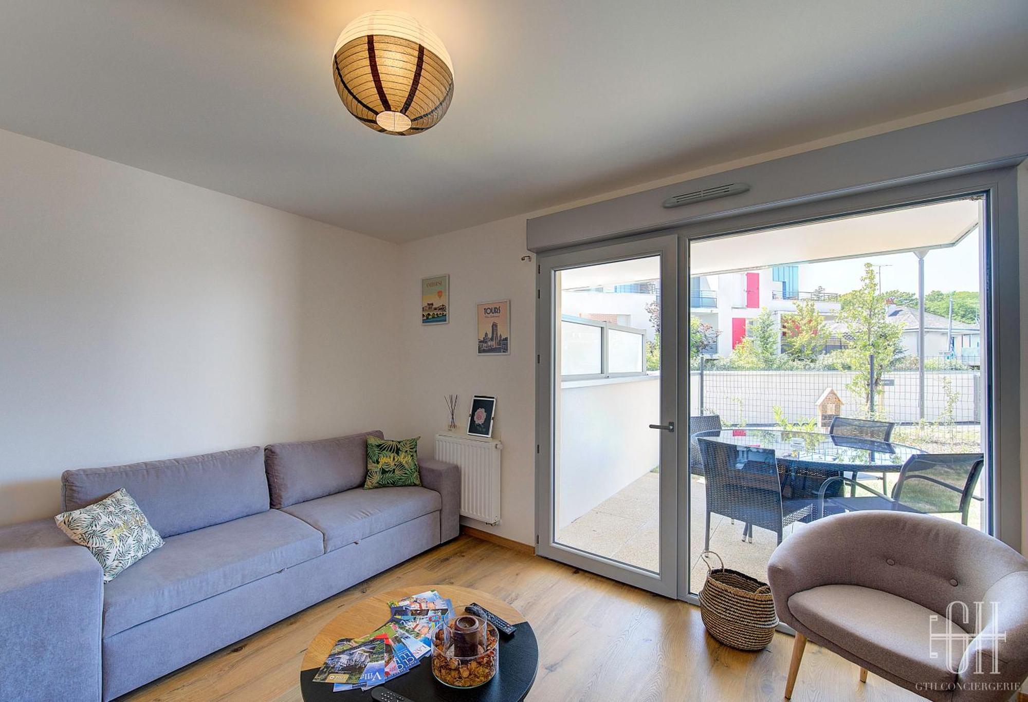Ferienwohnung Le Camelia Proche Aeroport Tours Exterior foto